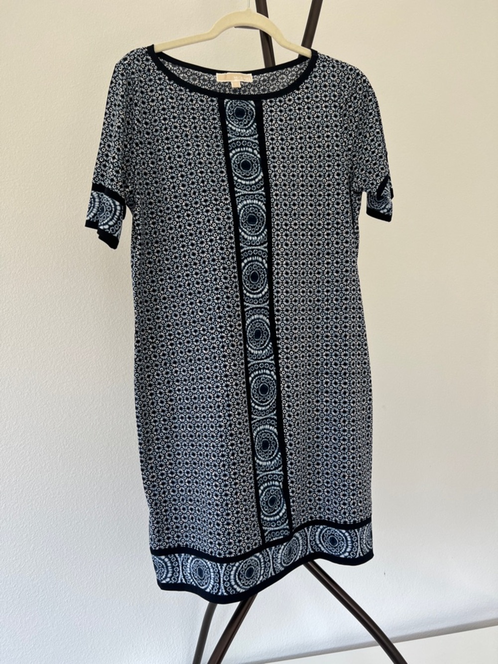 MICHAEL Michael Kors Navy and White Printed Short Sleeve Shift Dress